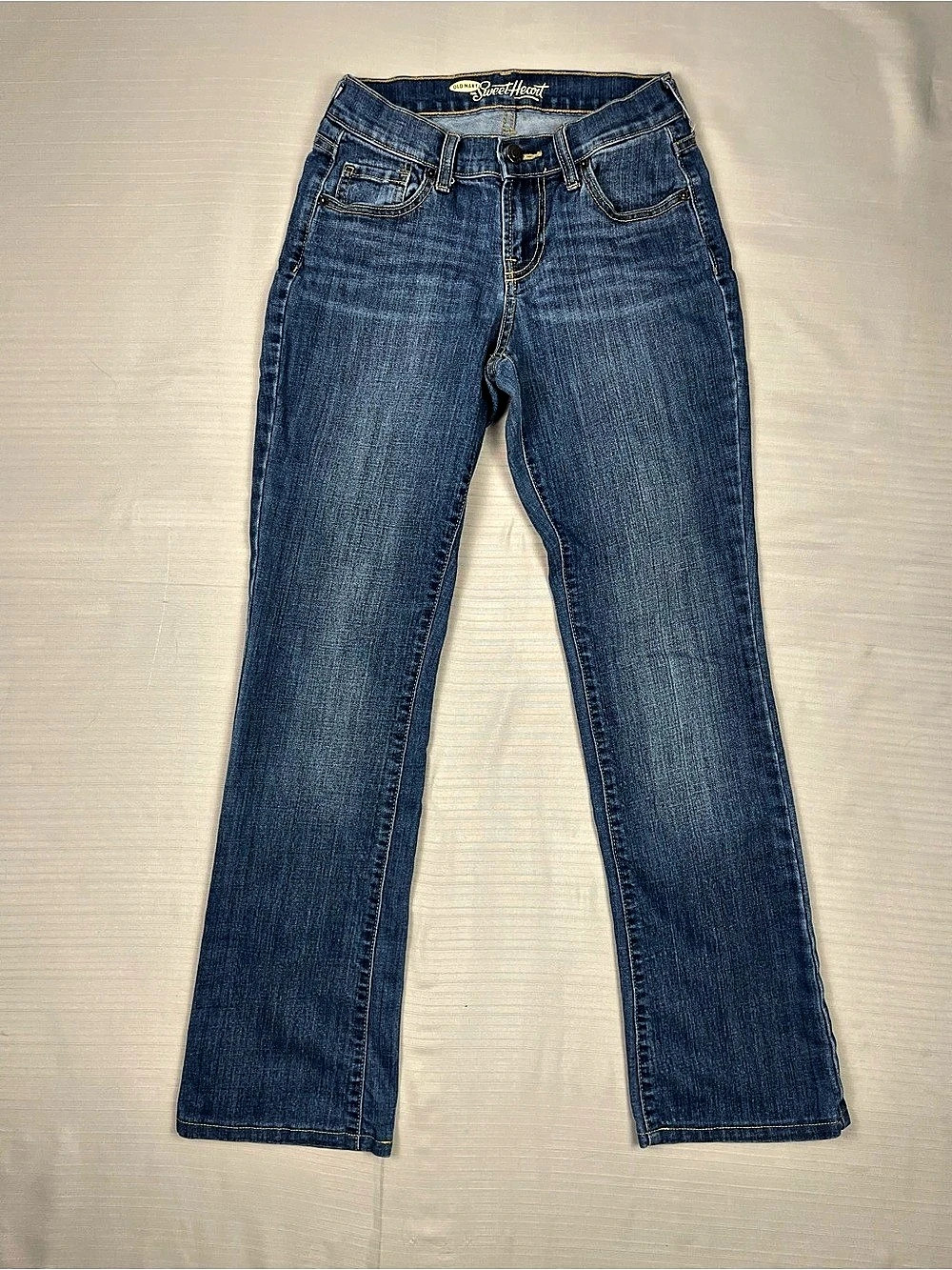 Old Navy The Sweetheart Bootcut Jeans Dark Wash - Size 2